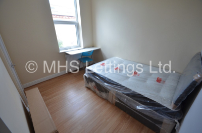 Room 5, 5 High Cliffe, Leeds, LS4 2PE