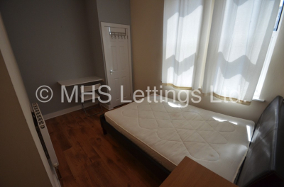 Thumbnail photo of 1 Bedroom Shared House in Room 3, 36 Hartley Grove, Leeds, LS6 2LD