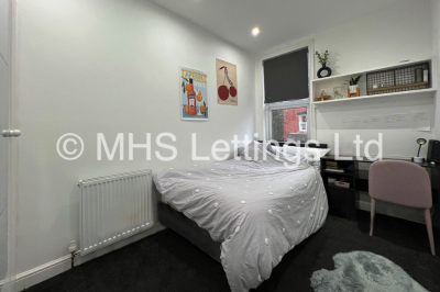 Thumbnail photo of 7 Bedroom Mid Terraced House in 16 Chestnut Avenue, Leeds, LS6 1BA