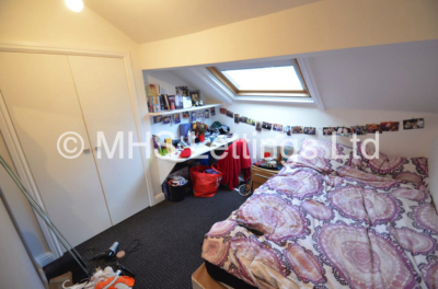Thumbnail photo of 6 Bedroom Mid Terraced House in 105 Victoria Road, Leeds, LS6 1DR