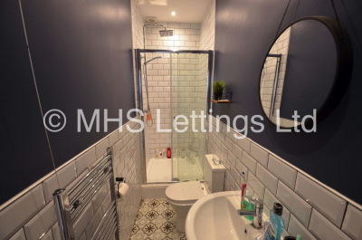 Thumbnail photo of 8 Bedroom Mid Terraced House in 13 Brudenell Avenue, Leeds, LS6 1HD
