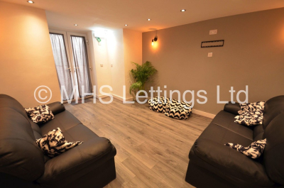 Thumbnail photo of 8 Bedroom Mid Terraced House in 13 Brudenell Avenue, Leeds, LS6 1HD