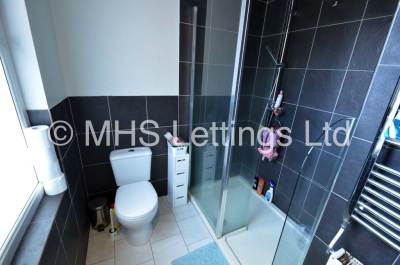Thumbnail photo of 7 Bedroom Mid Terraced House in 139 Brudenell Road, Leeds, LS6 1LS