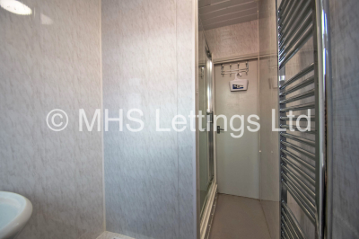 Thumbnail photo of 4 Bedroom End Terraced House in 19 Harold Mount, Leeds, LS6 1PW