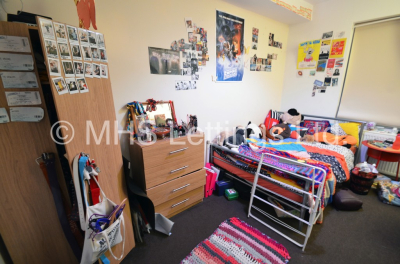 Thumbnail photo of 2 Bedroom Mid Terraced House in 14 Harold Place, Leeds, LS6 1PQ