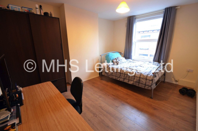Thumbnail photo of 2 Bedroom Mid Terraced House in 33 Harold View, Leeds, LS6 1PP
