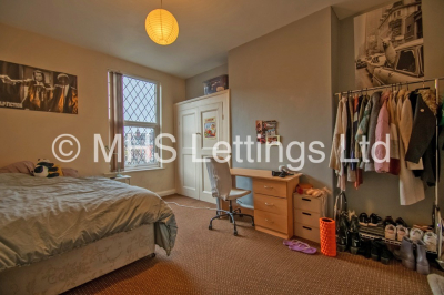 Thumbnail photo of 3 Bedroom Mid Terraced House in 18 Brudenell Street, Leeds, LS6 1HJ