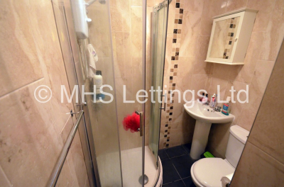 Thumbnail photo of 4 Bedroom Mid Terraced House in 8 Mayville Street, Leeds, LS6 1ND
