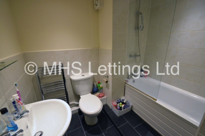 Thumbnail photo of 2 Bedroom Semi-Detached House in 152a Otley Road, Leeds, LS16 5JX