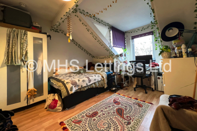 Thumbnail photo of 5 Bedroom Mid Terraced House in 3 Lucas Street, Leeds, LS6 2JD