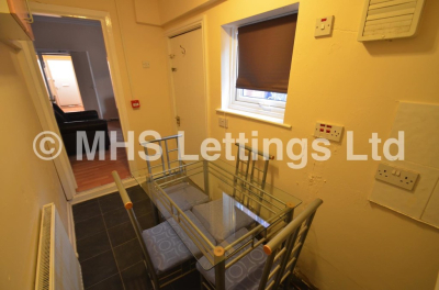 Thumbnail photo of 5 Bedroom Mid Terraced House in 3 Lucas Street, Leeds, LS6 2JD