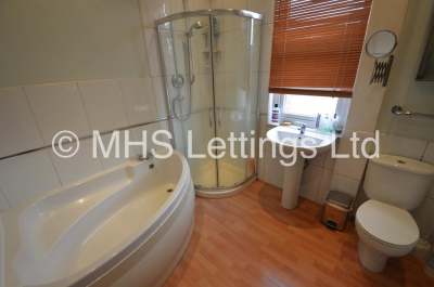 Thumbnail photo of 3 Bedroom Mid Terraced House in 36 Beechwood Mount, Leeds, LS4 2NQ