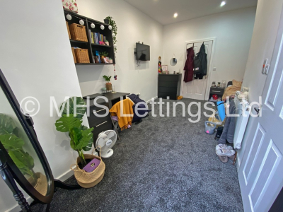 Thumbnail photo of 3 Bedroom Apartment in Flat 1, 24 Kensington Terrace, Leeds, LS6 1BE