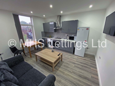 Thumbnail photo of 2 Bedroom Apartment in Flat 2, 24 Kensington Terrace, Leeds, LS6 1BE