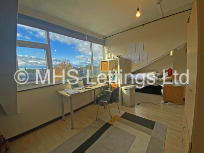 Thumbnail photo of 8 Bedroom Mid Terraced House in 133 Hyde Park Road, Leeds, LS6 1AJ