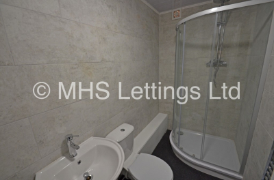 Thumbnail photo of 6 Bedroom Mid Terraced House in 217 Woodhouse Street, Leeds, LS6 2NY