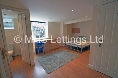 Thumbnail photo of 3 Bedroom Mid Terraced House in 9 Beechwood Grove, Leeds, LS4 2LT