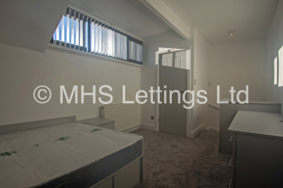 Thumbnail photo of 2 Bedroom Mid Terraced House in 34 Harold Road, Leeds, LS6 1PR