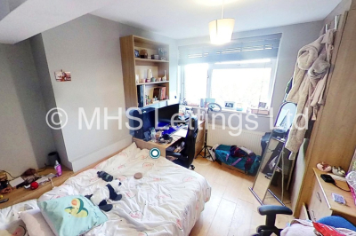 Thumbnail photo of 2 Bedroom Flat in Flat 4, 205 Belle Vue Road, Leeds, LS3 1HG
