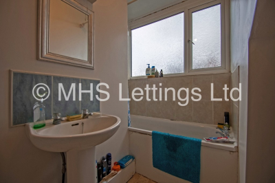 Thumbnail photo of 3 Bedroom Mid Terraced House in 67 Beechwood Terrace, Leeds, LS4 2NG
