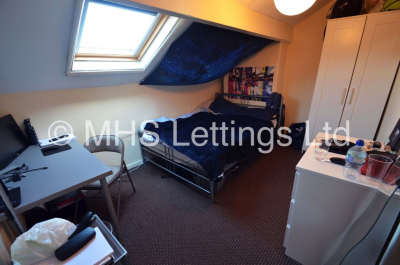 Thumbnail photo of 5 Bedroom Mid Terraced House in 37 Harold Avenue, Leeds, LS6 1JR