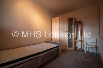 Thumbnail photo of 2 Bedroom Flat in 145 Otley Road, Leeds, LS6 3PX