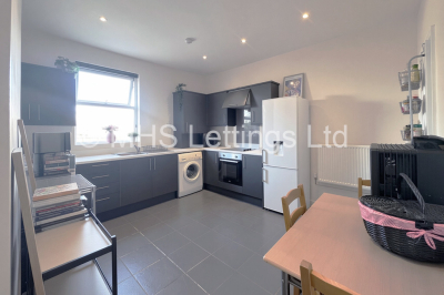 Thumbnail photo of 1 Bedroom Mid Terraced House in 7 Beech Avenue, Leeds, LS12 3AH