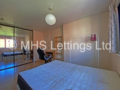 Thumbnail photo of 3 Bedroom Mid Terraced House in 20 Consort View, Leeds, LS3 1NX