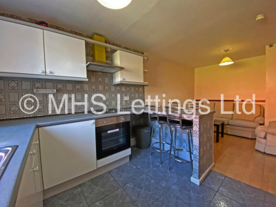 Thumbnail photo of 3 Bedroom Mid Terraced House in 20 Consort View, Leeds, LS3 1NX