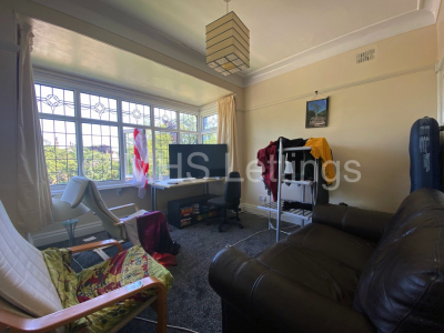 Thumbnail photo of 2 Bedroom Flat in 129b Otley Road, Leeds, LS6 3PX
