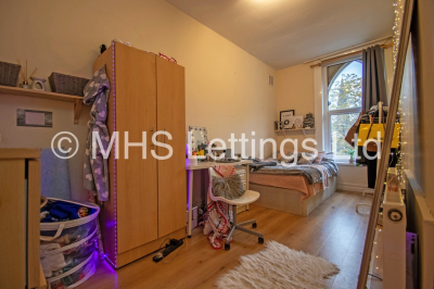 Thumbnail photo of 12 Bedroom End Terraced House in Regent House, 4 Grosvenor Road, Leeds, LS6 2DZ