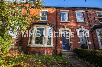 Thumbnail photo of 8 Bedroom Mid Terraced House in 17 Ash Grove, Leeds, LS6 1AX