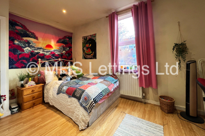 Thumbnail photo of 5 Bedroom Mid Terraced House in 15 Ashville Avenue, Leeds, LS6 1LX