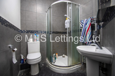 Thumbnail photo of 4 Bedroom Mid Terraced House in 42 Beechwood Crescent, Leeds, LS4 2LL