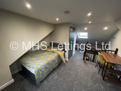Thumbnail photo of 3 Bedroom Mid Terraced House in 3 Manor Avenue, Leeds, LS6 1BY