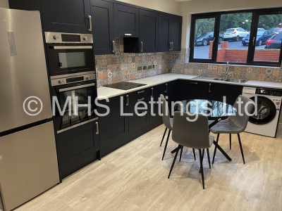 Thumbnail photo of 3 Bedroom Mid Terraced House in 3 Manor Avenue, Leeds, LS6 1BY