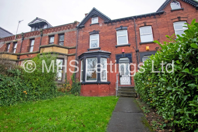 Thumbnail photo of 6 Bedroom Mid Terraced House in 124 Belle Vue Road, Leeds, LS3 1HF