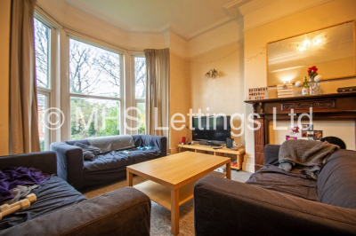 Thumbnail photo of 6 Bedroom Mid Terraced House in 124 Belle Vue Road, Leeds, LS3 1HF