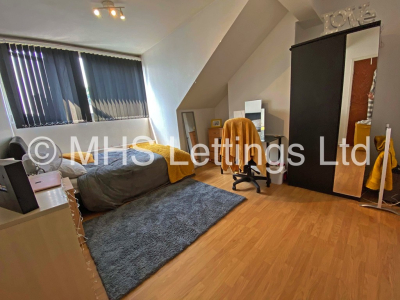 Thumbnail photo of 7 Bedroom Mid Terraced House in 22 Ebberston Terrace, Leeds, LS6 1AU