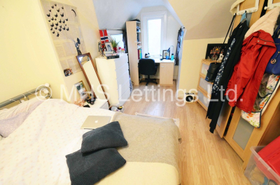 Thumbnail photo of 4 Bedroom End Terraced House in 12 Delph Lane, Leeds, LS6 2HQ