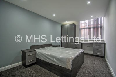 Thumbnail photo of 2 Bedroom Flat in Flat 1, 2 Raincliffe Grove, Leeds, LS9 9LP