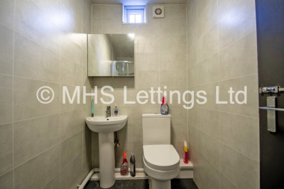 Thumbnail photo of 1 Bedroom Studio in 19b Royal Park Terrace, Leeds, LS6 1EX