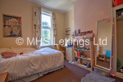 Thumbnail photo of 6 Bedroom Apartment in 12a Regent Park Avenue, Leeds, LS6 2AU