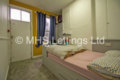 Thumbnail photo of 2 Bedroom Ground Floor Flat in Ground Floor, 12 Regent Park Avenue, Leeds, LS6 2AU