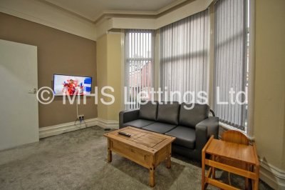 Thumbnail photo of 2 Bedroom Ground Floor Flat in Ground Floor, 12 Regent Park Avenue, Leeds, LS6 2AU