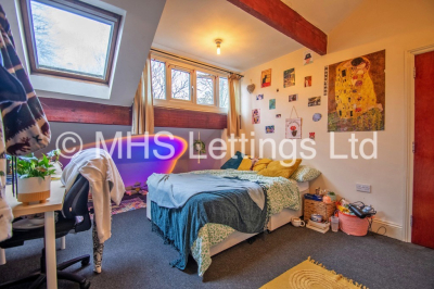 Thumbnail photo of 10 Bedroom Mid Terraced House in 15 Regent Park Terrace, Leeds, LS6 2AX
