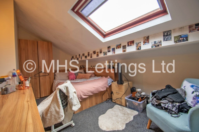 Thumbnail photo of 7 Bedroom Mid Terraced House in 10 Regent Park Terrace, Leeds, LS6 2AX