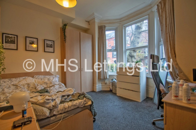 Thumbnail photo of 7 Bedroom Mid Terraced House in 10 Regent Park Terrace, Leeds, LS6 2AX
