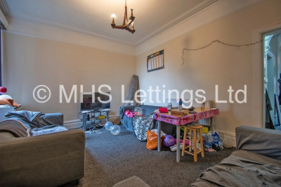 Thumbnail photo of 7 Bedroom Mid Terraced House in 10 Regent Park Terrace, Leeds, LS6 2AX