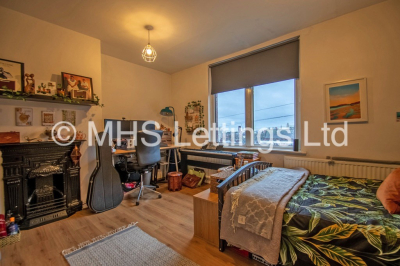 Thumbnail photo of 4 Bedroom Mid Terraced House in 14 Clarkson View, Leeds, LS6 2LB